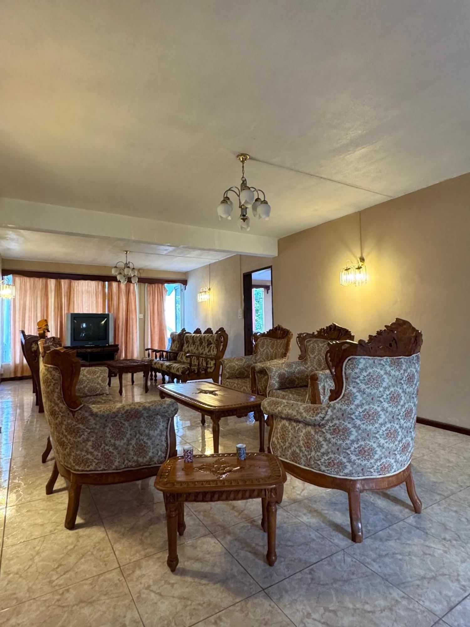 Apartment Transit - 10 Mins From Airport Mare d'Albert